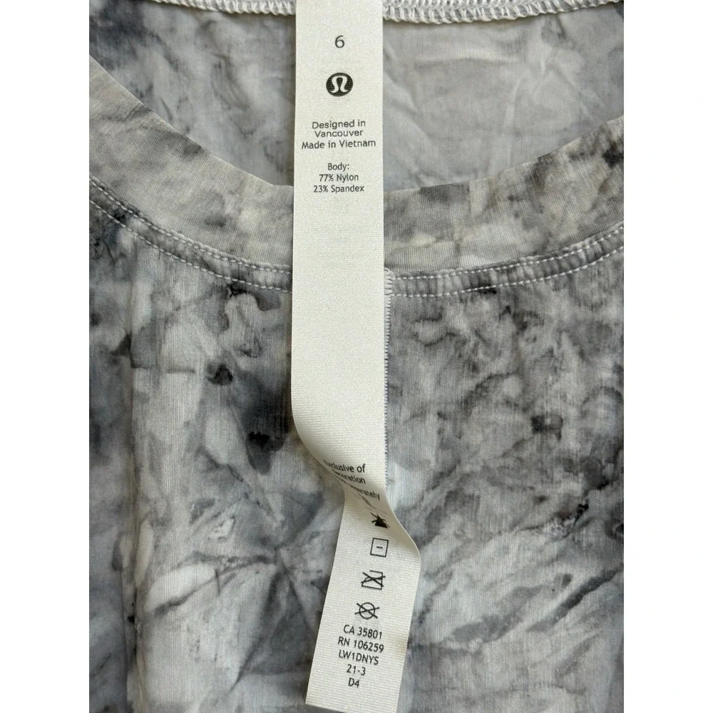 NWT Lululemon Gray‎ Black Tie Dye Lightweight Jersey Tank Size 6